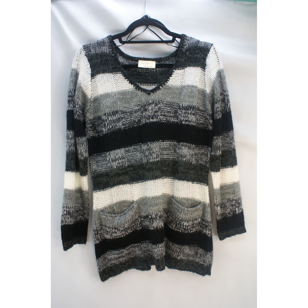 Bobbie Brooks Womens Large Black Grey White Striped V-Neck Knit Sweater Pockets